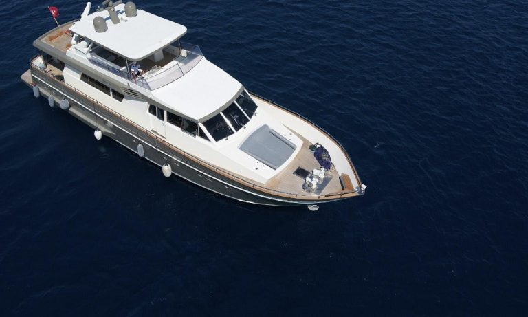 yacht sales dubai