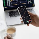 8 features to make your stock market journey easy with the MO Riise app